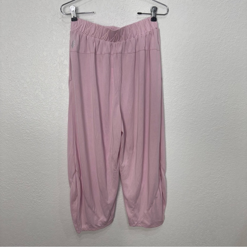 Free people movement Pink Bottoms size S crop bubble trendy cut pull on new $128